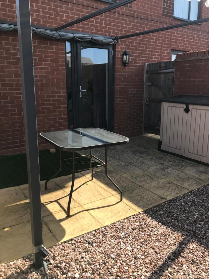 The Glam Cave Apartamento Bushbury Exterior foto